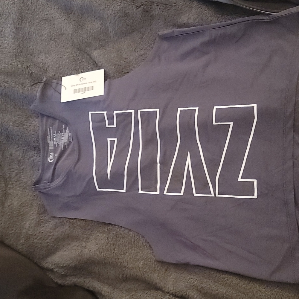 NWT GRAY ZYIA ATHLETE TANK SIZE MEDIUM